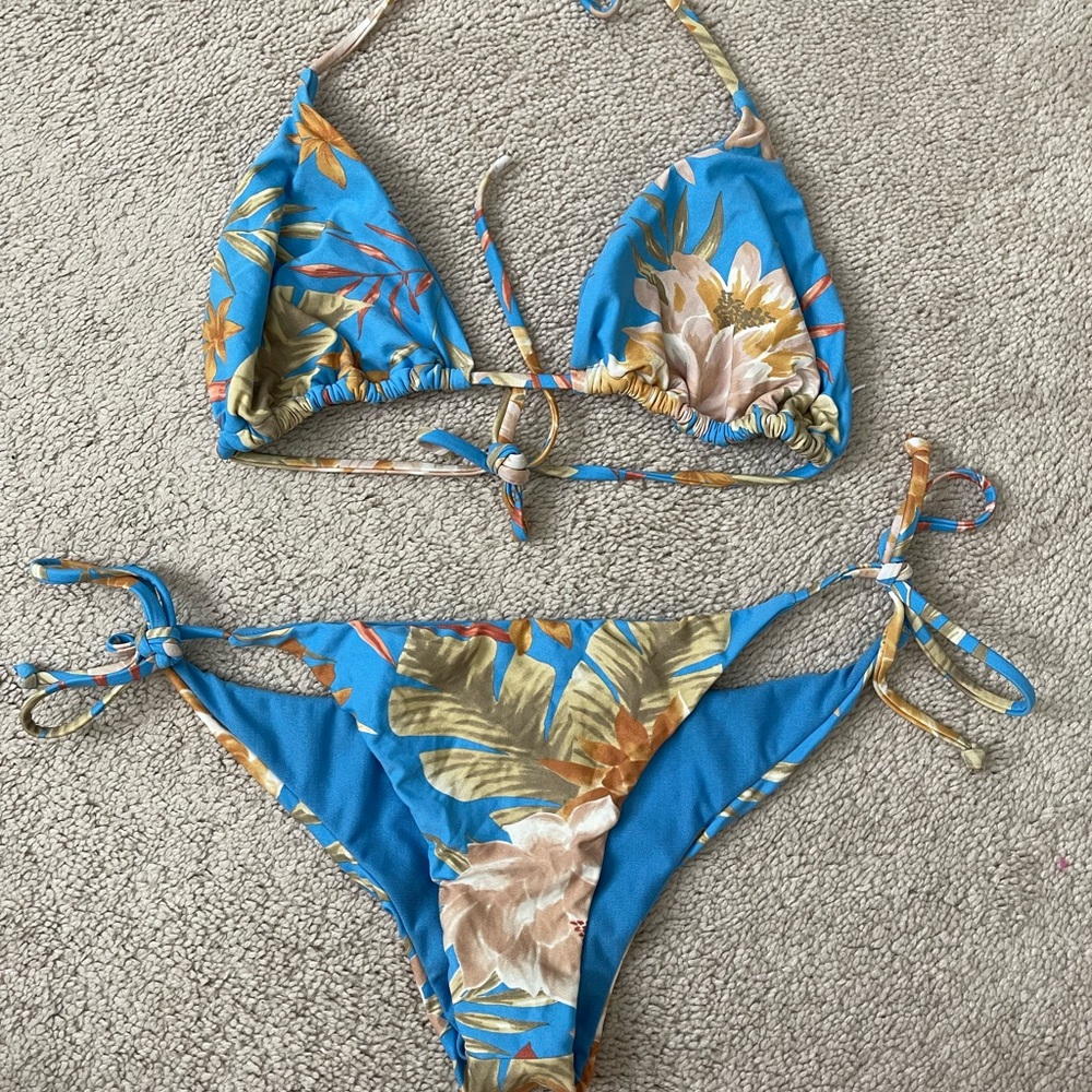 Billabong bikini tropical